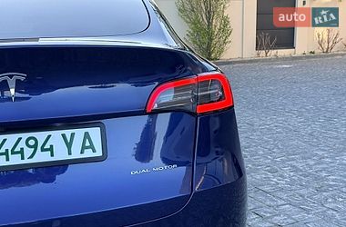 Внедорожник / Кроссовер Tesla Model Y 2021 в Львове