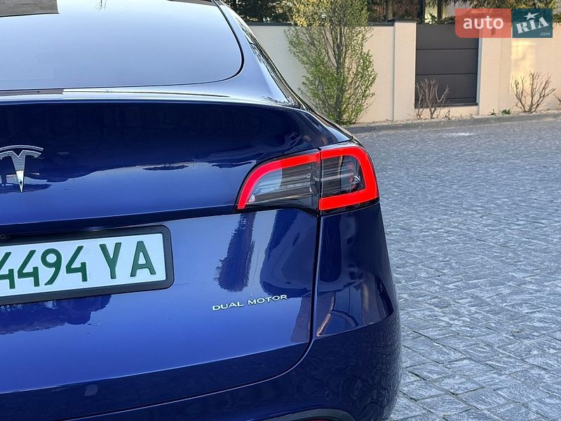 Внедорожник / Кроссовер Tesla Model Y 2021 в Львове