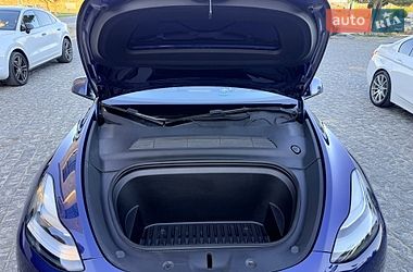 Внедорожник / Кроссовер Tesla Model Y 2021 в Львове