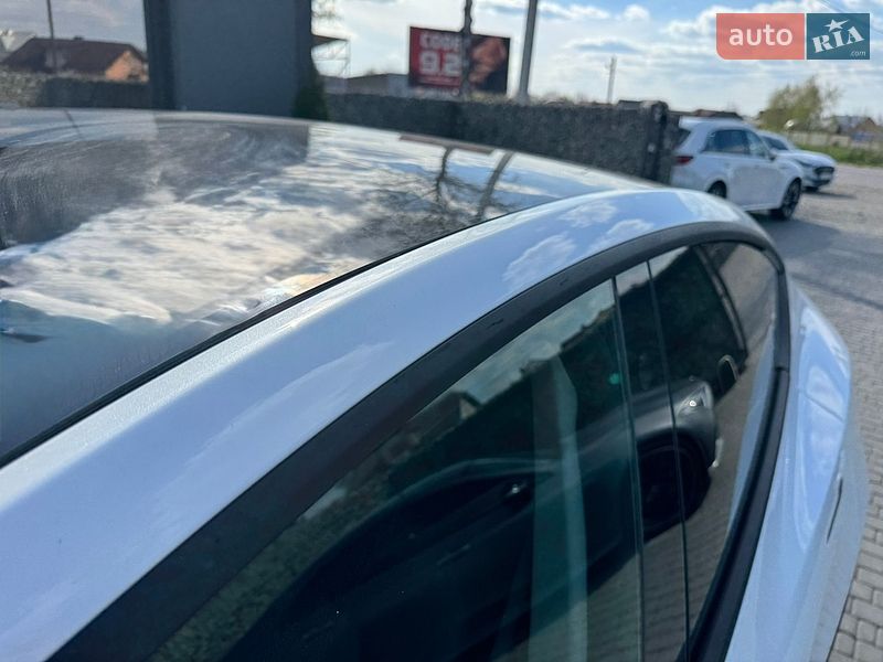Внедорожник / Кроссовер Tesla Model Y 2023 в Ивано-Франковске