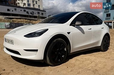 Внедорожник / Кроссовер Tesla Model Y 2023 в Львове