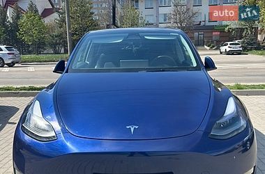 Внедорожник / Кроссовер Tesla Model Y 2023 в Ивано-Франковске
