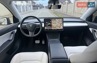 Внедорожник / Кроссовер Tesla Model Y 2021 в Львове