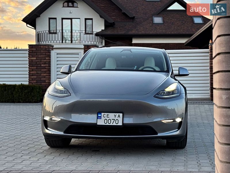 Позашляховик / Кросовер Tesla Model Y 2024 в Чернівцях фото Позашляховик / Кросовер Tesla Model Y 2024 в Чернівцях
