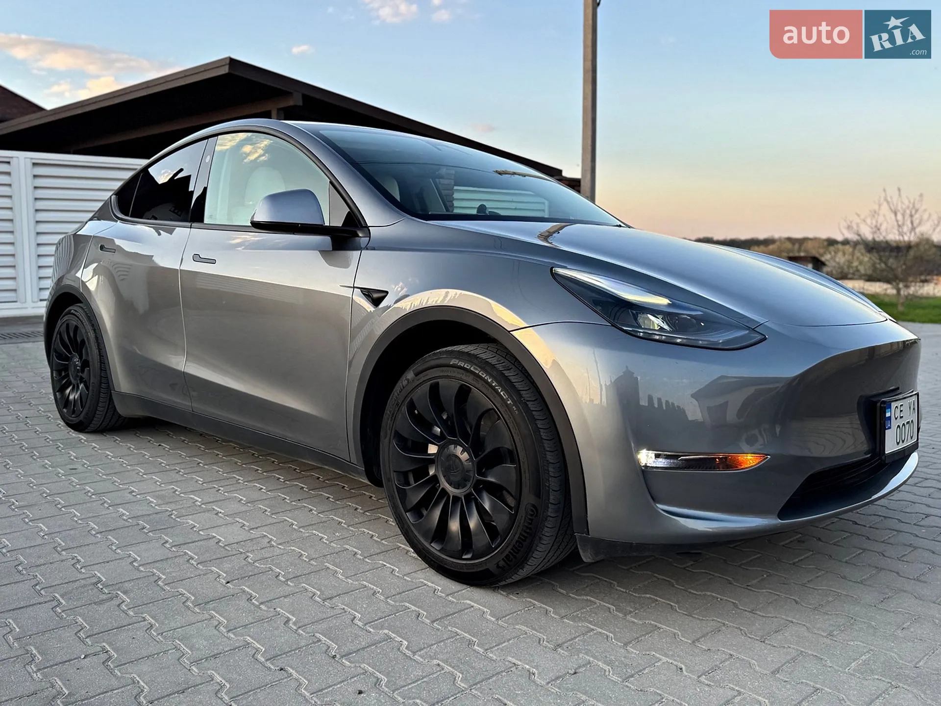 2024 Tesla Model Y - мініатюра 5
