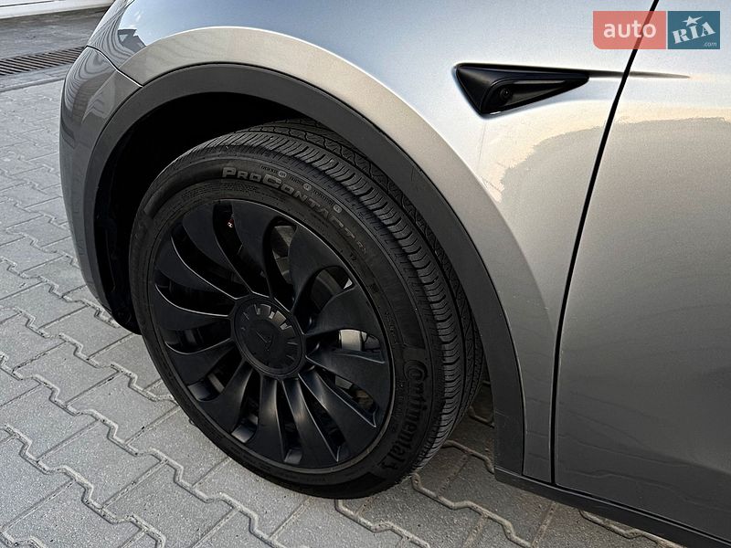 Позашляховик / Кросовер Tesla Model Y 2024 в Чернівцях фото 10 Позашляховик / Кросовер Tesla Model Y 2024 в Чернівцях