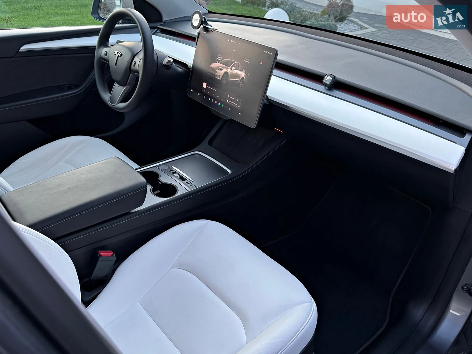 2024 Tesla Model Y - мініатюра 34