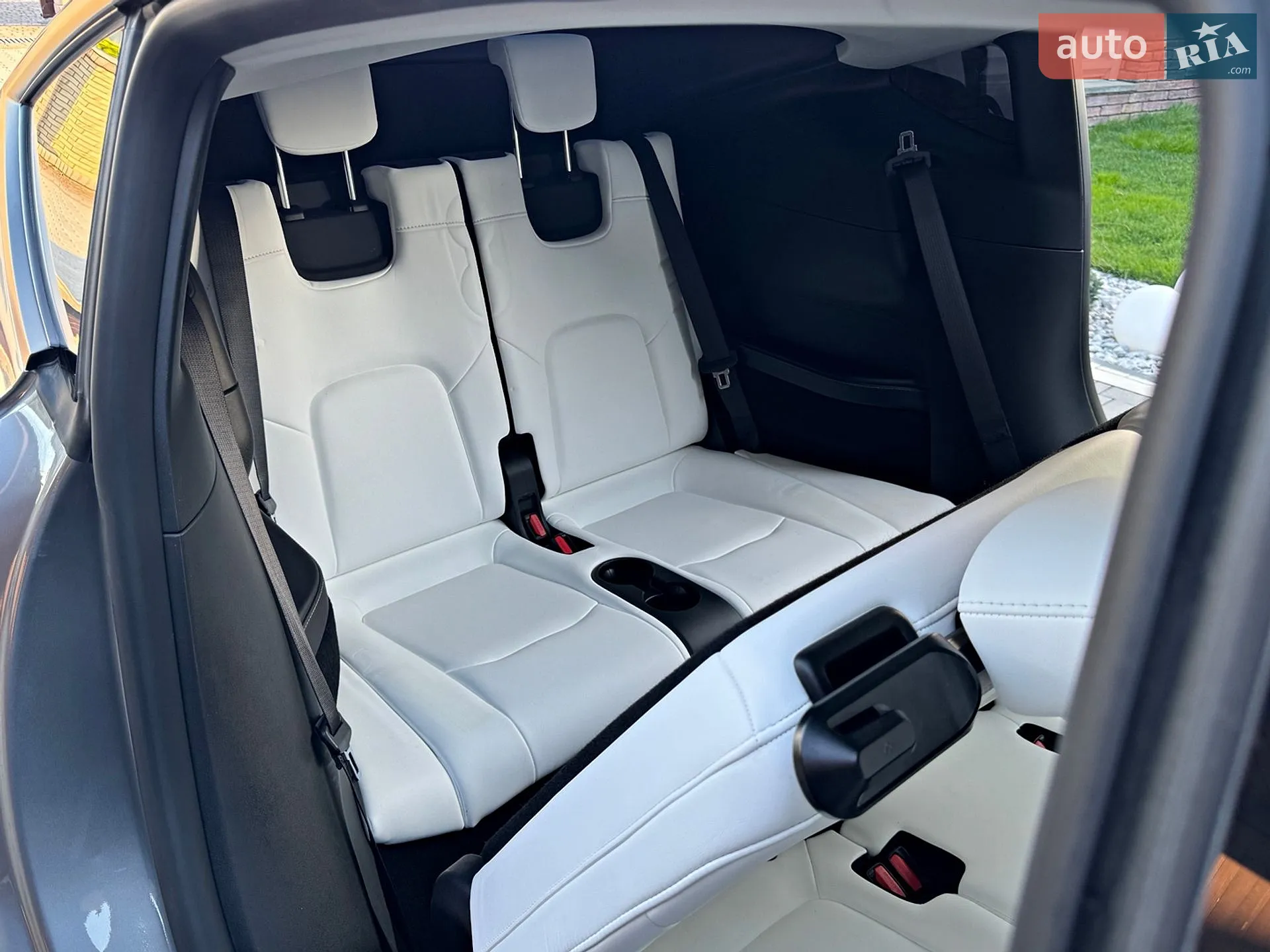 2024 Tesla Model Y - мініатюра 53