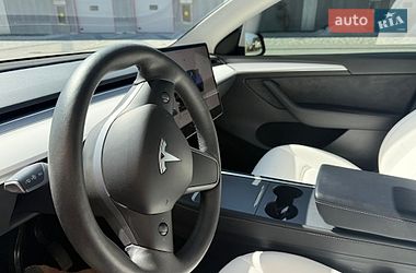 Внедорожник / Кроссовер Tesla Model Y 2023 в Львове