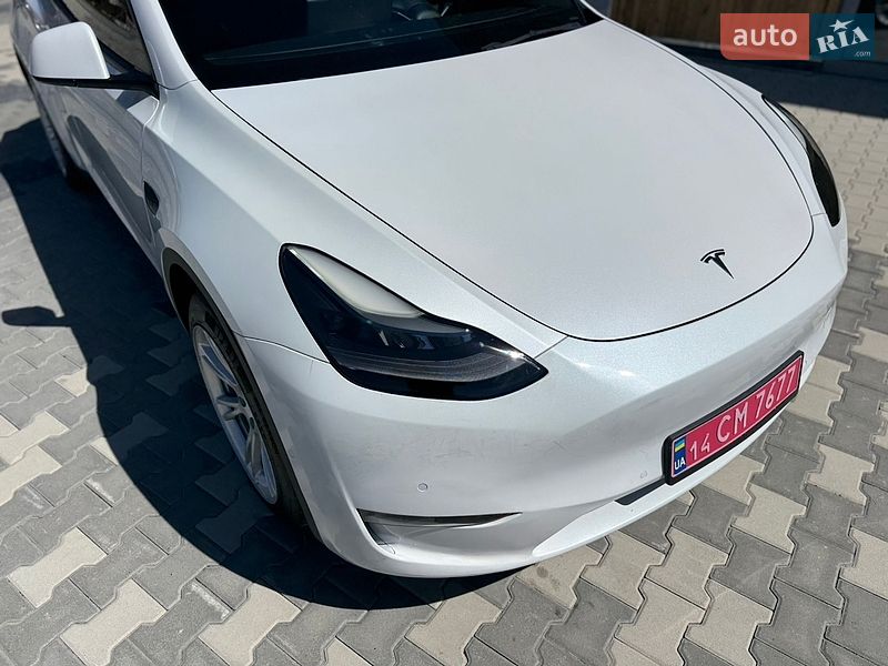 Внедорожник / Кроссовер Tesla Model Y 2021 в Львове