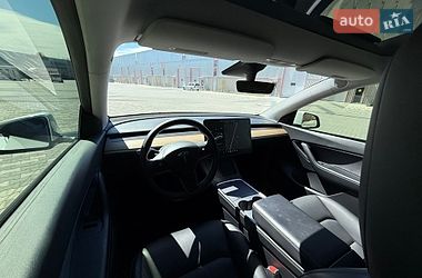 Внедорожник / Кроссовер Tesla Model Y 2021 в Львове