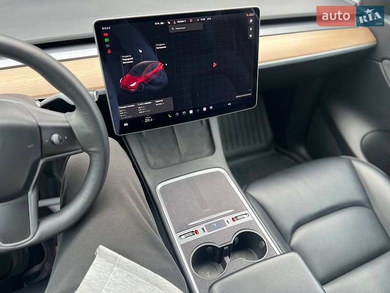 Внедорожник / Кроссовер Tesla Model Y 2021 в Львове