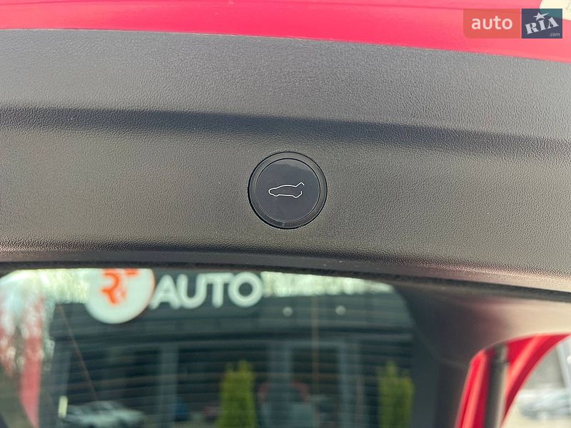 Внедорожник / Кроссовер Tesla Model Y 2021 в Львове