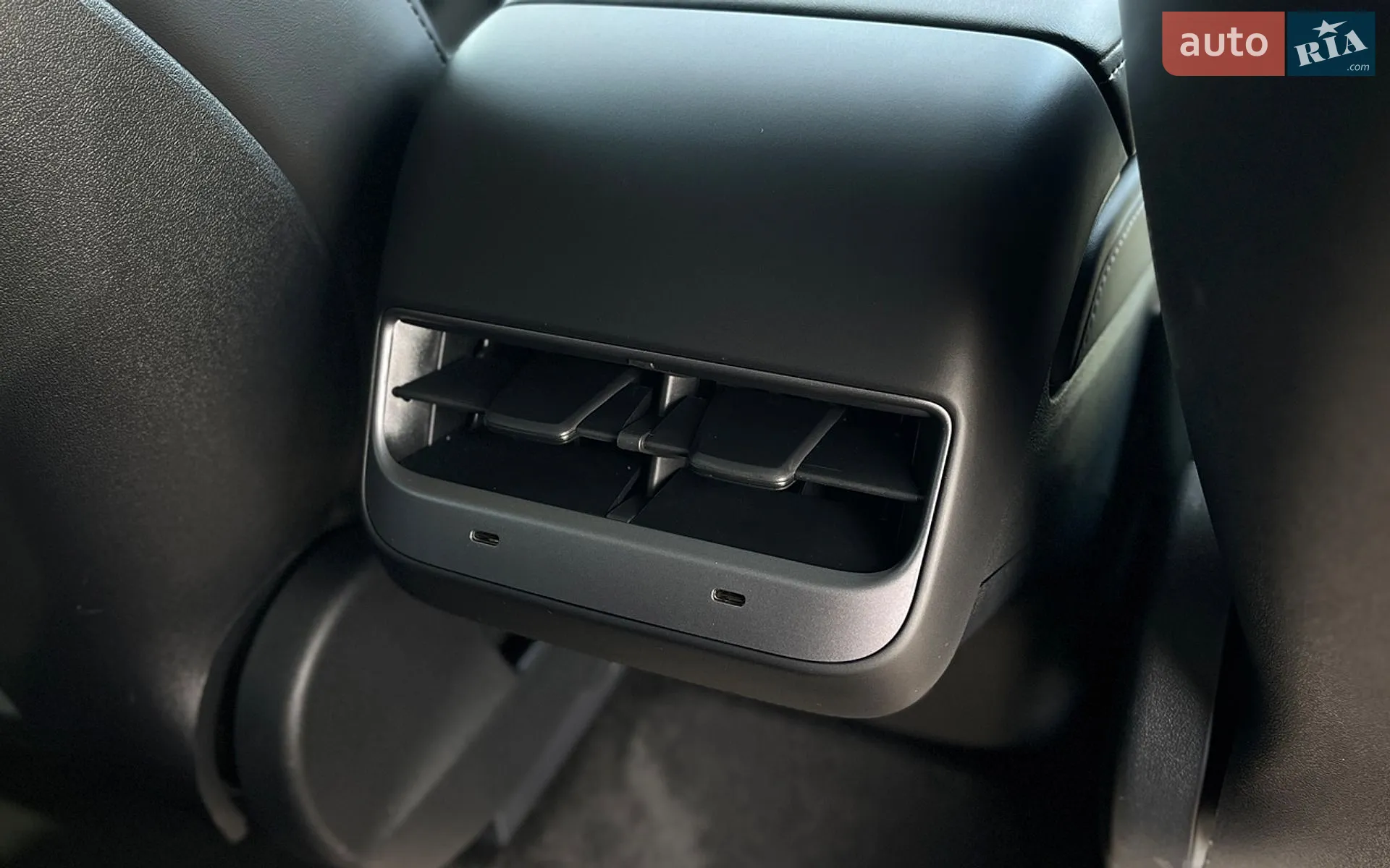 2021 Tesla Model Y - мініатюра 27