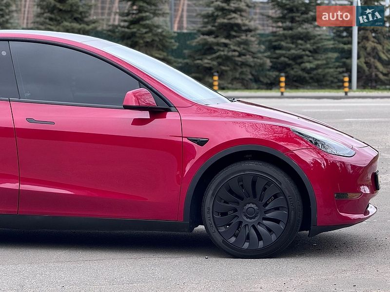 Позашляховик / Кросовер Tesla Model Y 2023 в Києві