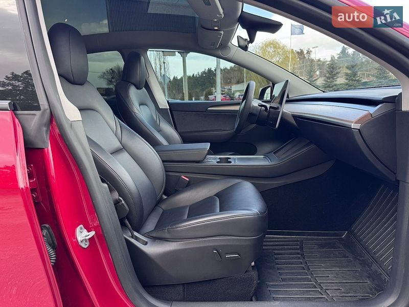 Позашляховик / Кросовер Tesla Model Y 2023 в Києві