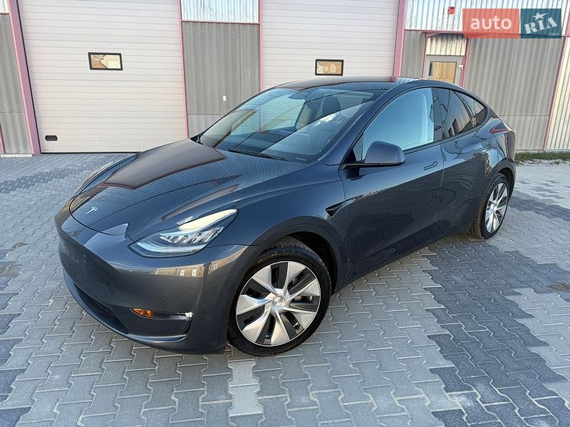 Tesla Model Y 2022