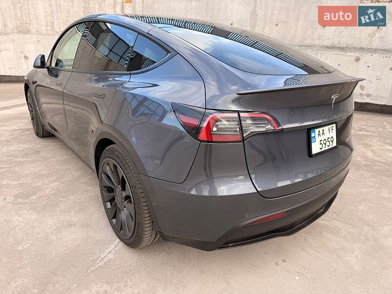 Внедорожник / Кроссовер Tesla Model Y 2022 в Киеве