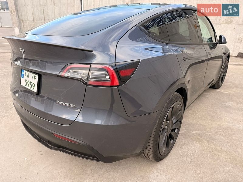 Внедорожник / Кроссовер Tesla Model Y 2022 в Киеве