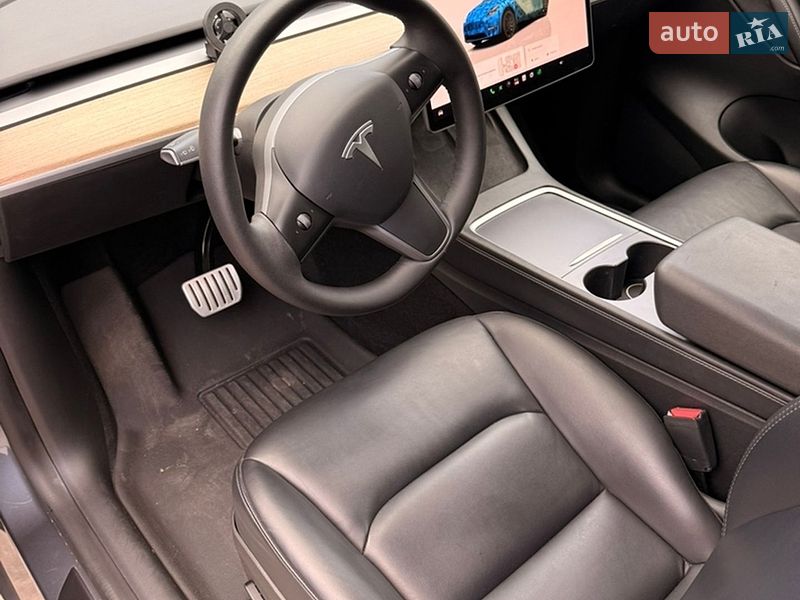 Внедорожник / Кроссовер Tesla Model Y 2022 в Киеве