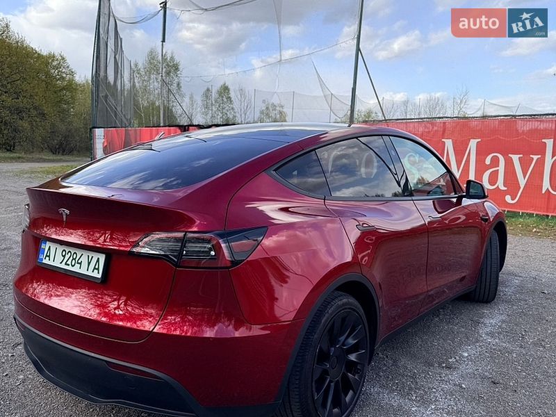 Позашляховик / Кросовер Tesla Model Y 2024 в Києві