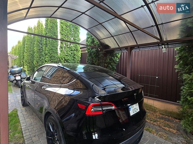 Внедорожник / Кроссовер Tesla Model Y 2021 в Киеве