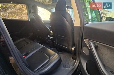 Внедорожник / Кроссовер Tesla Model Y 2021 в Киеве
