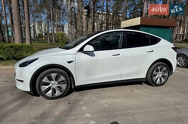 Внедорожник / Кроссовер Tesla Model Y 2023 в Киеве