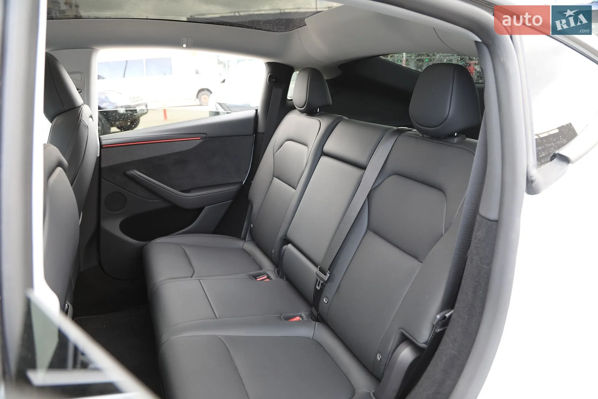 2025 Tesla Model Y - мініатюра 11
