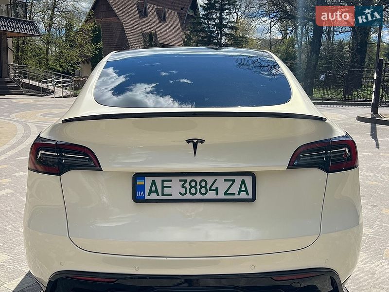 Внедорожник / Кроссовер Tesla Model Y 2022 в Трускавце