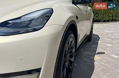 Внедорожник / Кроссовер Tesla Model Y 2022 в Трускавце