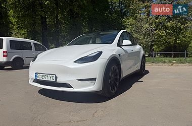 Позашляховик / Кросовер Tesla Model Y 2022 в Львові