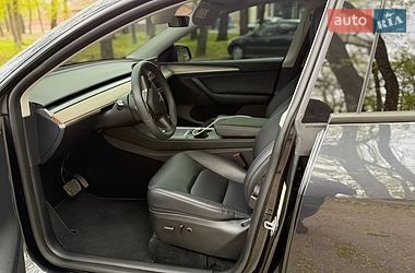 Позашляховик / Кросовер Tesla Model Y 2024 в Білій Церкві