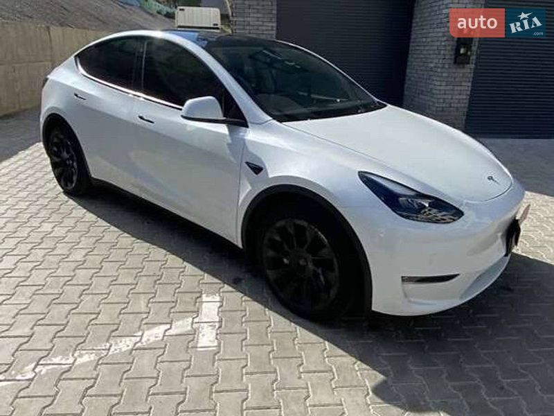 Внедорожник / Кроссовер Tesla Model Y 2024 в Одессе