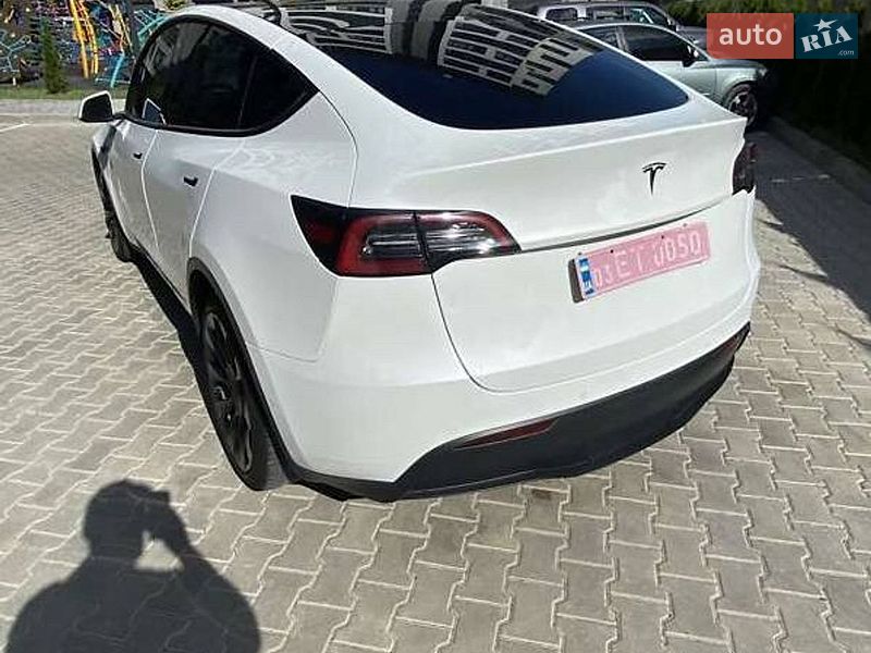 Внедорожник / Кроссовер Tesla Model Y 2024 в Одессе