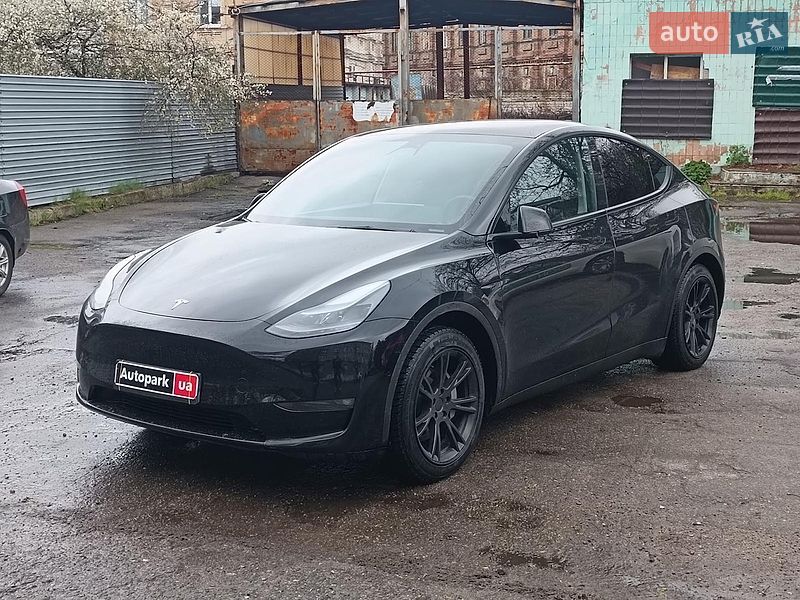 Tesla Model Y 2022