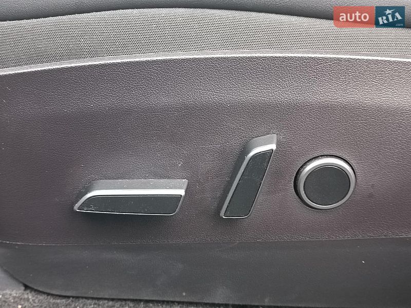 Внедорожник / Кроссовер Tesla Model Y 2022 в Харькове