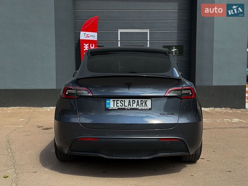 Внедорожник / Кроссовер Tesla Model Y 2022 в Киеве