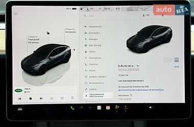 Внедорожник / Кроссовер Tesla Model Y 2022 в Киеве