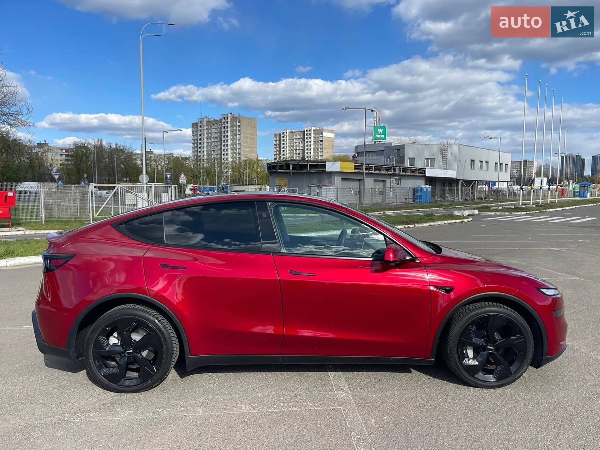 2025 Tesla Model Y - мініатюра 7