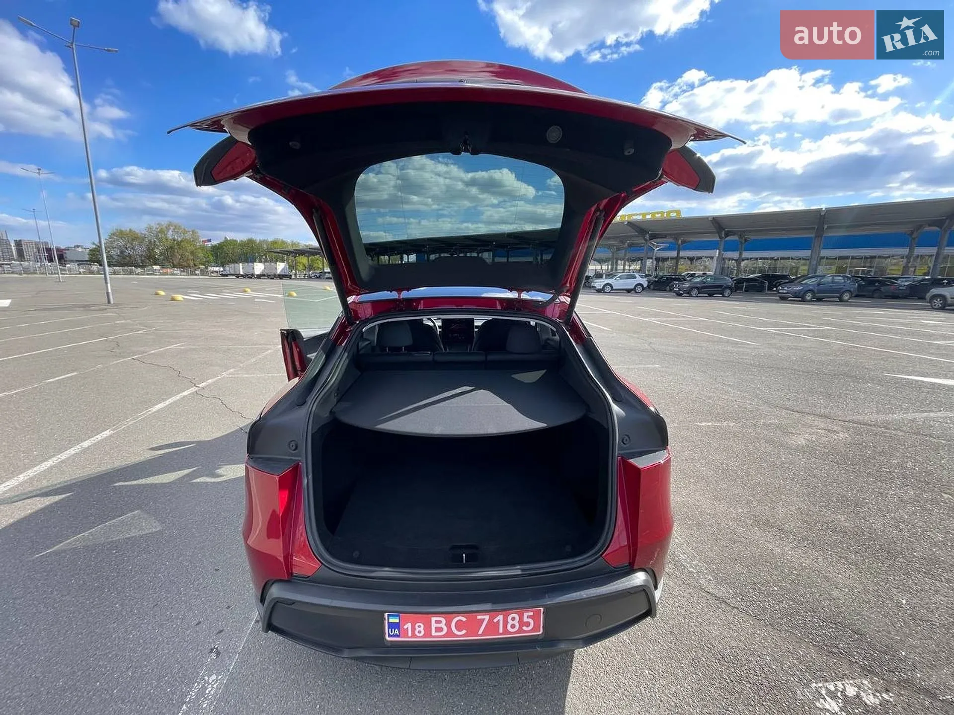 2025 Tesla Model Y - мініатюра 16