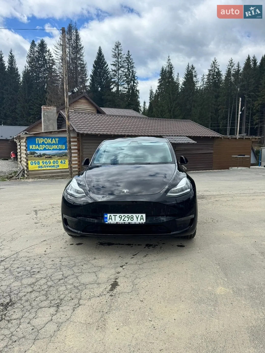 2023 Tesla Model Y - фото 1