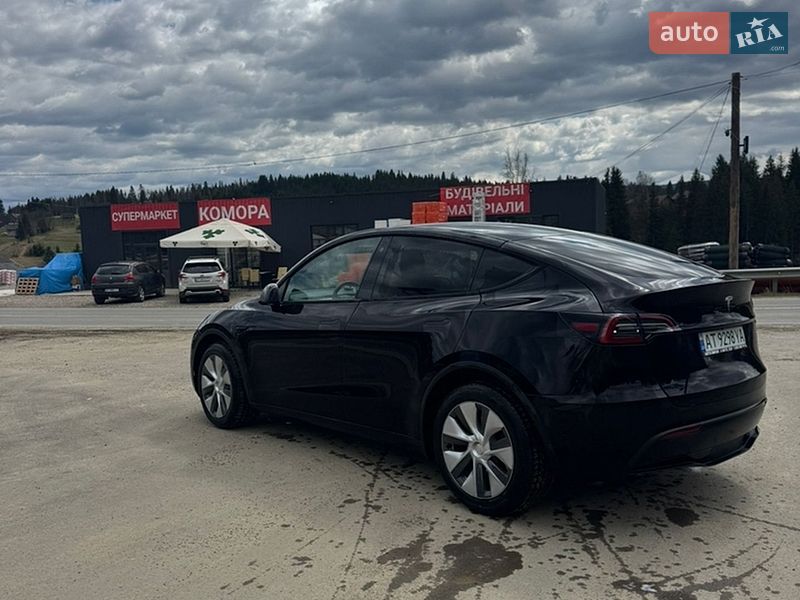 Внедорожник / Кроссовер Tesla Model Y 2023 в Ивано-Франковске