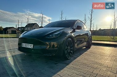 Позашляховик / Кросовер Tesla Model Y 2022 в Києві