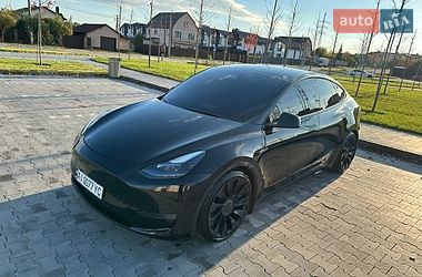 Внедорожник / Кроссовер Tesla Model Y 2022 в Киеве