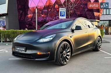 Позашляховик / Кросовер Tesla Model Y 2022 в Києві