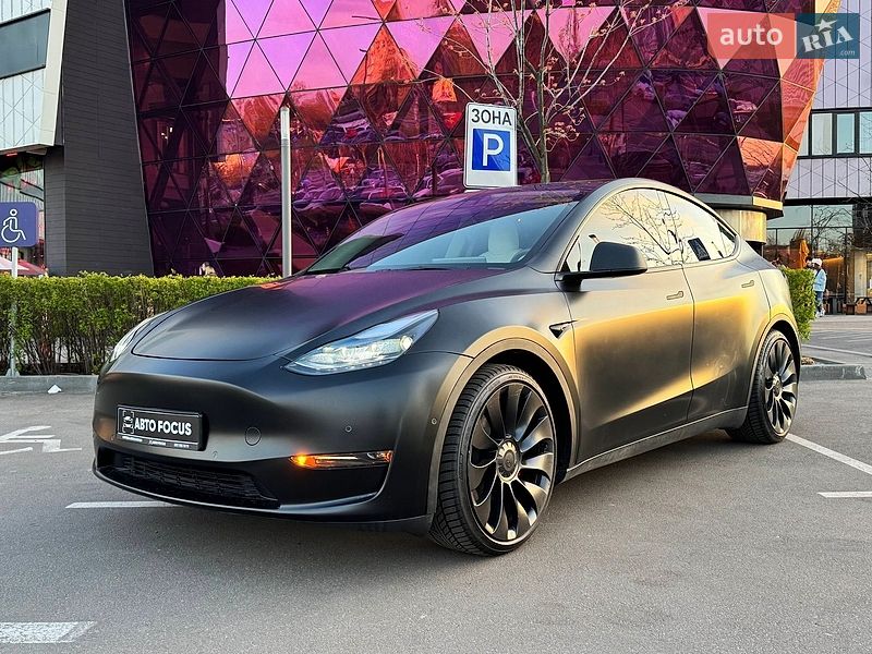 Позашляховик / Кросовер Tesla Model Y 2022 в Києві