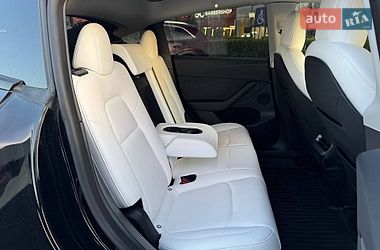 Позашляховик / Кросовер Tesla Model Y 2022 в Києві