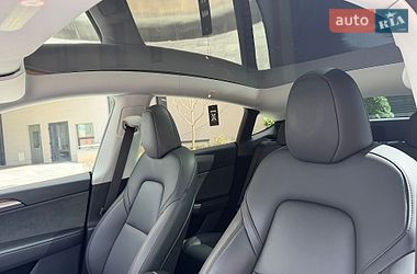 Внедорожник / Кроссовер Tesla Model Y 2024 в Киеве