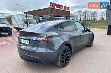 Внедорожник / Кроссовер Tesla Model Y 2022 в Ровно